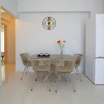 Theros 2 Апартаменты