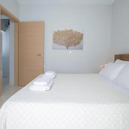 דירה Theros 2 Yénion